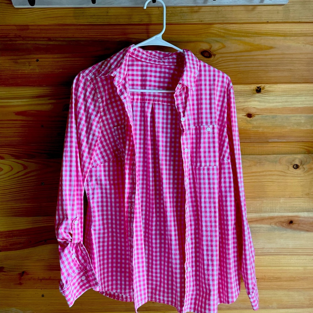 Pink and white button up 🍃